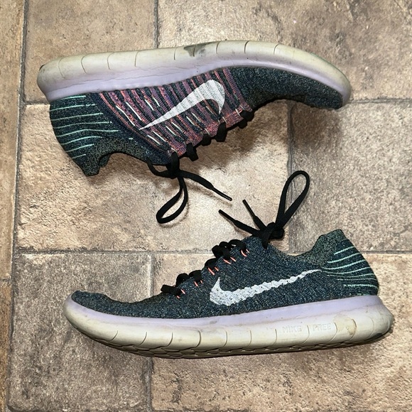 Nike Size 10 - Picture 2 of 7